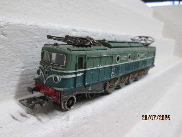 HO SCALE - JOUEF - SNCF - ELECTRIC LOCOMOTIVE