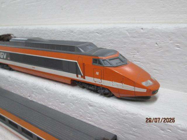 HO SCALE - LIMA - TGV SPEED TRAIN SET