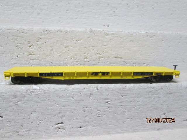 HO SCALE - MODEL POWER - METALTRAIN - 51 FOOT TTX FLAT CAR WAGON - BOXED