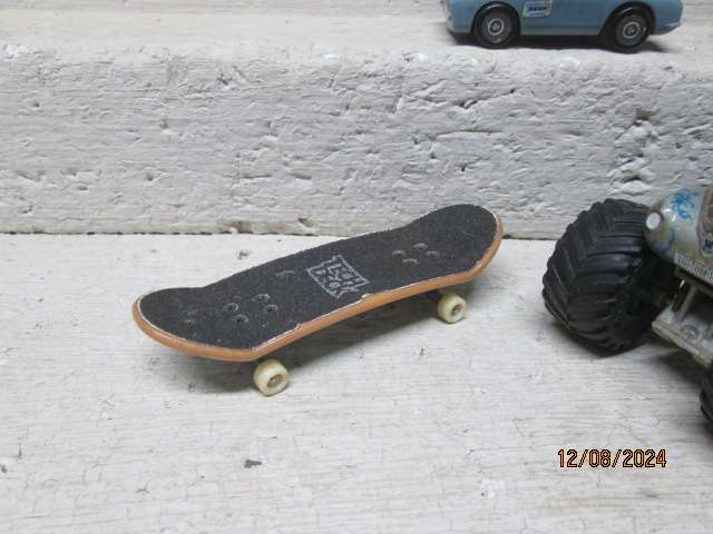 DIE CAST - VARIOUS MODELS - X5
