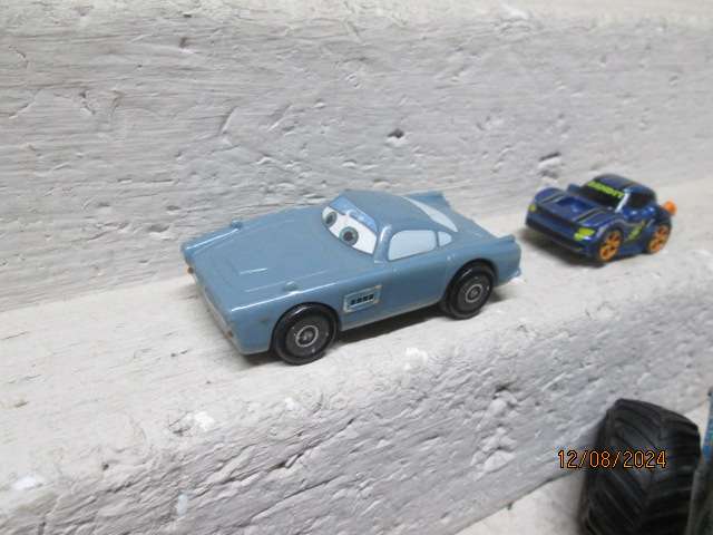 DIE CAST - VARIOUS MODELS - X5