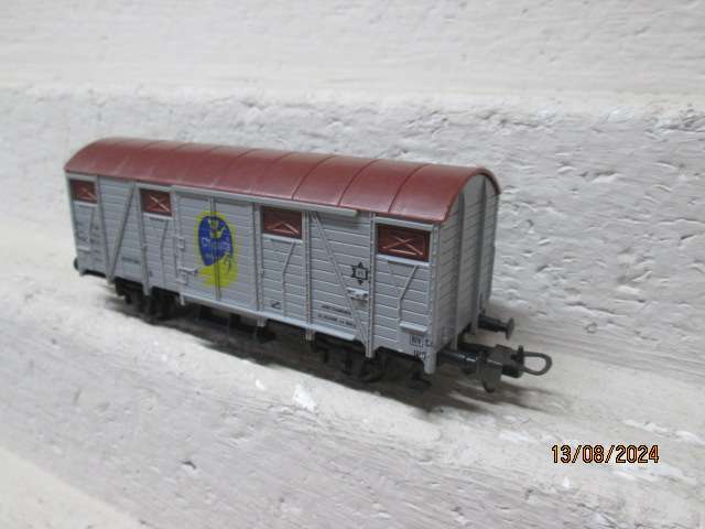 HO SCALE - LIMA - SNCF CHICUITA BOX CAR WAGON