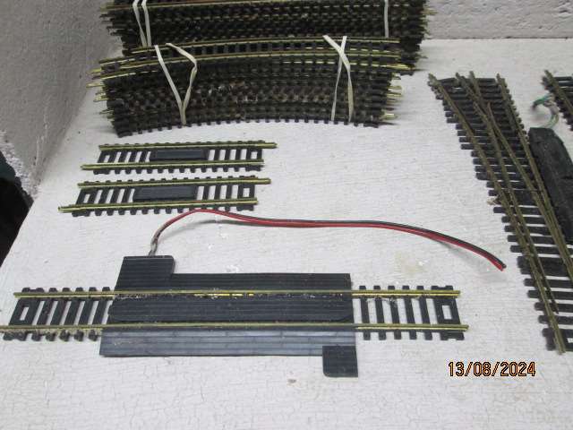 HO / OO SCALE - FRATESCHI TRACK & CONTROLLER