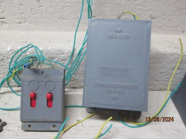 HO / OO SCALE - FRATESCHI TRACK & CONTROLLER