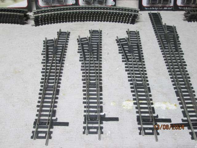 HO / OO SCALE - ATLAS TRACK - LARGE AMOUNT - X73 PIECES
