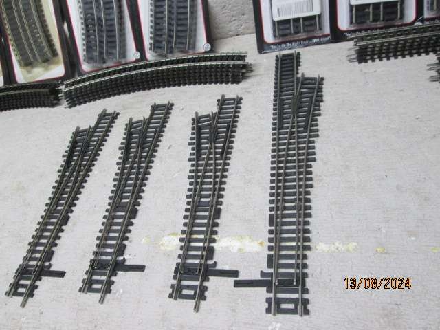 HO / OO SCALE - ATLAS TRACK - LARGE AMOUNT - X73 PIECES