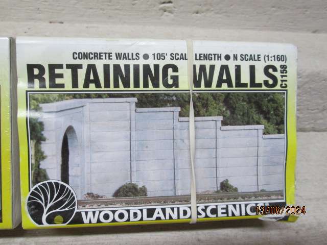 N SCALE - WOODLANDS SCENICS - RETAINING WALLS - X2 BOXES