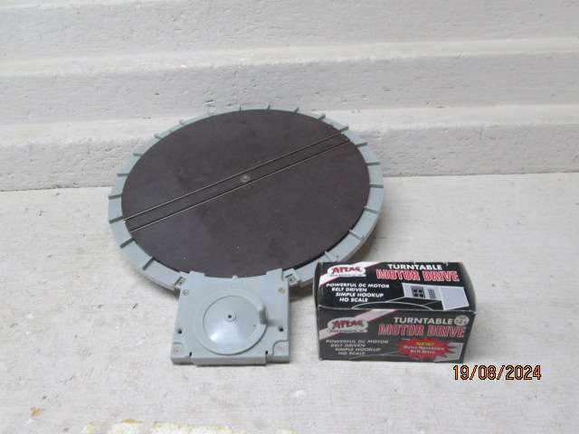 HO / OO SCALE - ATLAS - TURNTABLE + ELECTRIC MOTOR