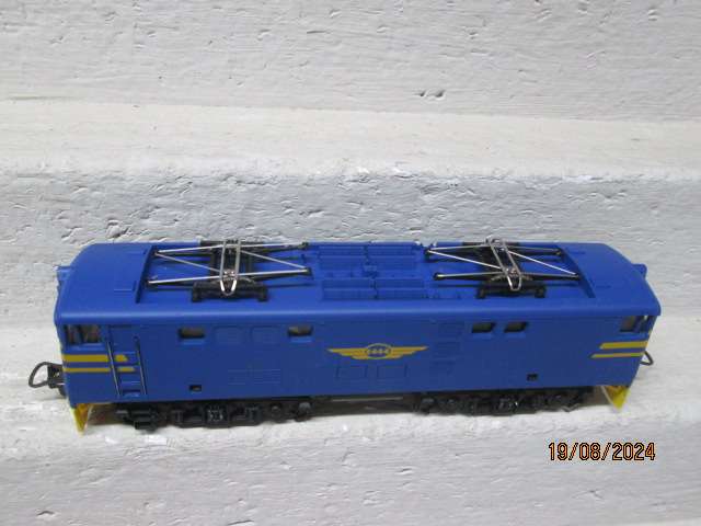 HO SCALE - LIMA - SAR - BLUE 5E ELECTRIC LOCOMOTIVE - BOXED