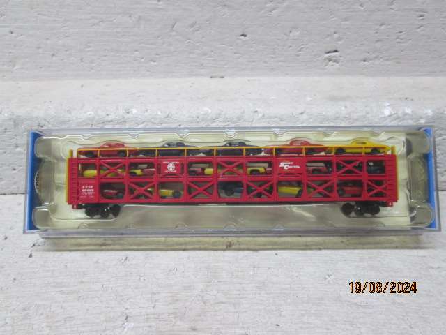 N SCALE - BACHMANN - SANTE FE 89 FOOT TRI-LEVEL CAR CARRIER - BOXED