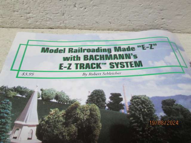HO SCALE - BACHMANN - EZ TRACK MAGAZINE
