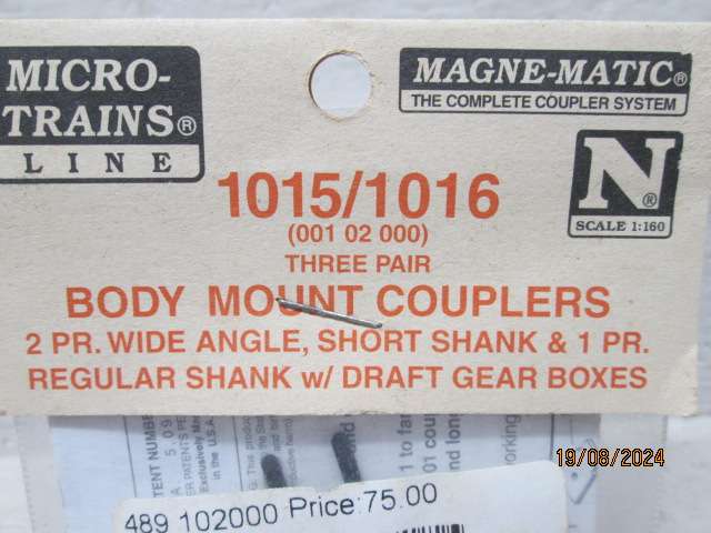 N SCALE - MICRO TRAINS - BODY MOUNT COUPLERS - BOXED
