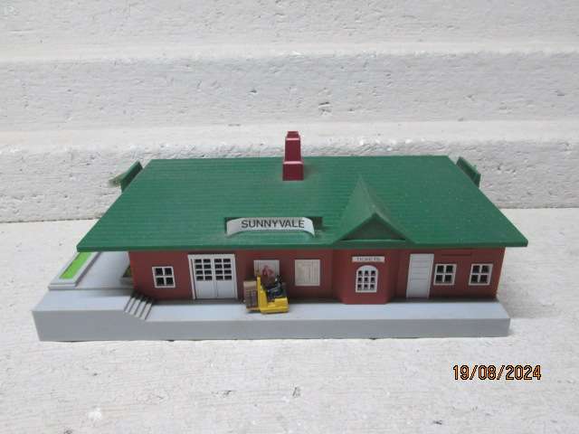 HO SCALE - BACHMANN - MAIN STATION BUIL,DING