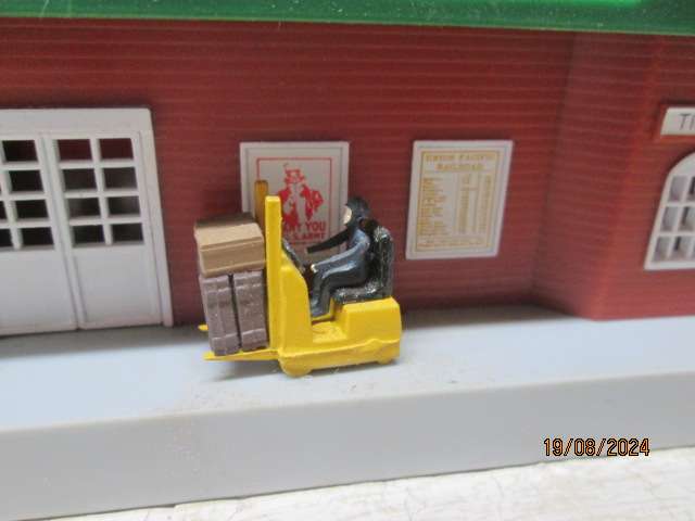 HO SCALE - BACHMANN - MAIN STATION BUIL,DING