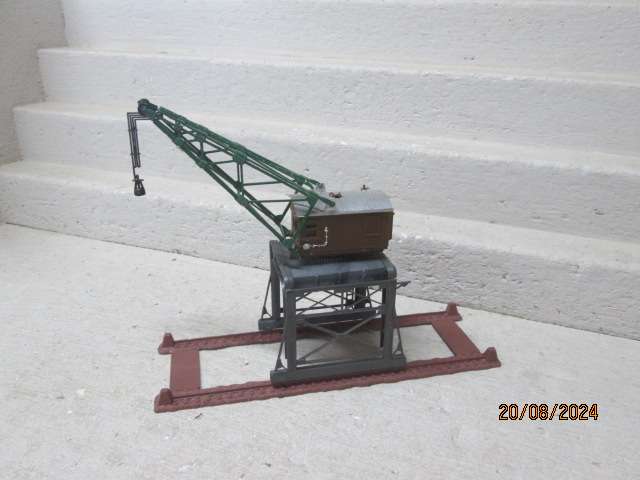 HO SCALE - OVERHEAD CRANE