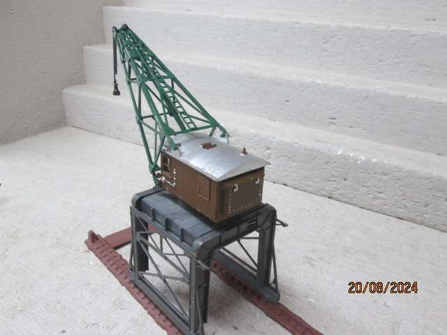 HO SCALE - OVERHEAD CRANE