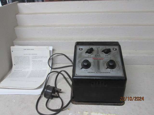 O SCALE - LIONEL - 150WATT TRANFORMER / CONTROLLER