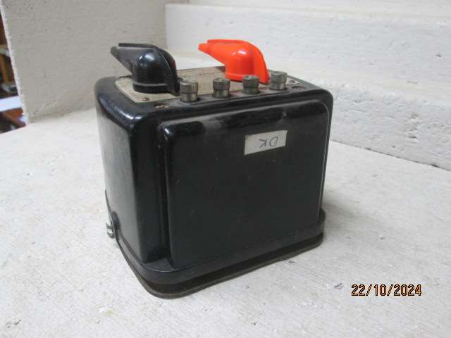 O SCALE - LIONEL - 75WATT TRANFORMER / CONTROLLER