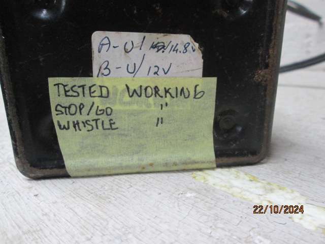 O SCALE - LIONEL - 75WATT TRANFORMER / CONTROLLER