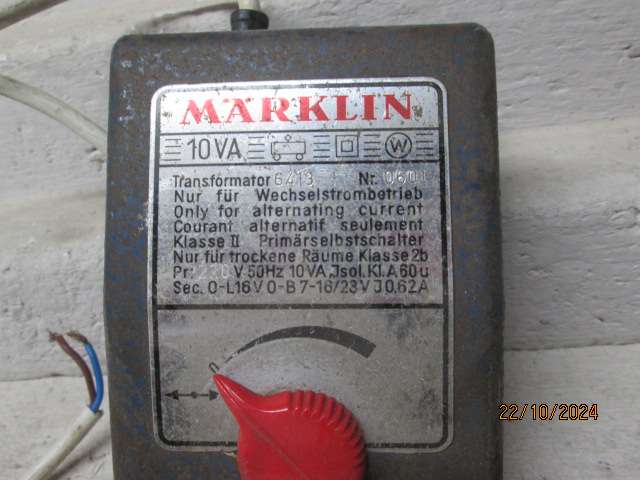 HO SCALE - MARKLIN - 10VA CONTROLLER / TRANSFORMER