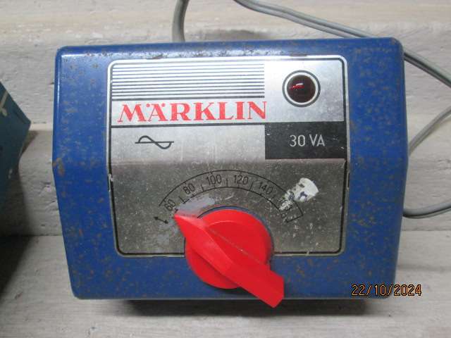 HO SCALE - MARKLIN -  30VA CONTROLLER / TRANSFORMER - BOXED