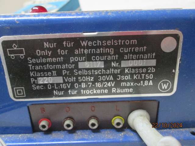 HO SCALE - MARKLIN -  30VA CONTROLLER / TRANSFORMER - BOXED