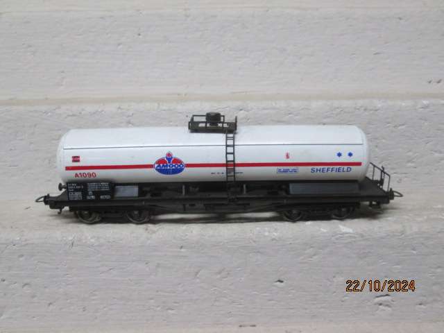 HO SCALE - LIMA - SCHEFFIELD TANKER
