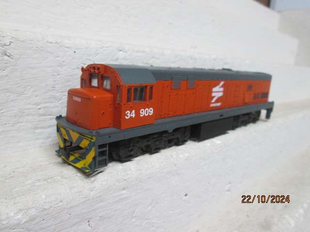 HO SCALE - FRATESCHI - SPOORNET - DIESEL LOCOMOTIVE - CLASS 34 - BOXED