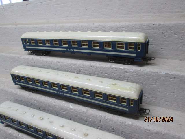 HO SCALE - LIMA - SAR - BLUE TRAIN COACHES - X4