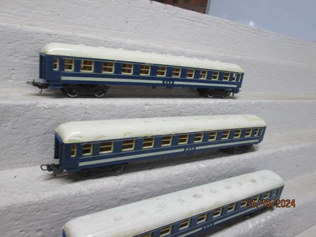HO SCALE - LIMA - SAR - BLUE TRAIN COACHES - X4