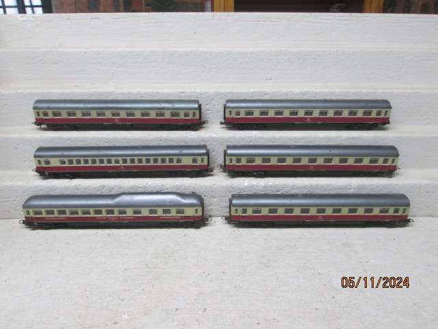 HO SCALE - LIMA - DB - COACHES - X6