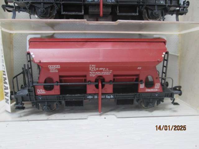 HO SCALE - FLEISCHMANN - X2 HOPPERS - BOXED