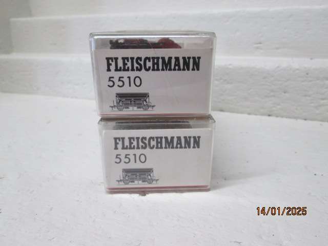 HO SCALE - FLEISCHMANN - X2 HOPPERS - BOXED
