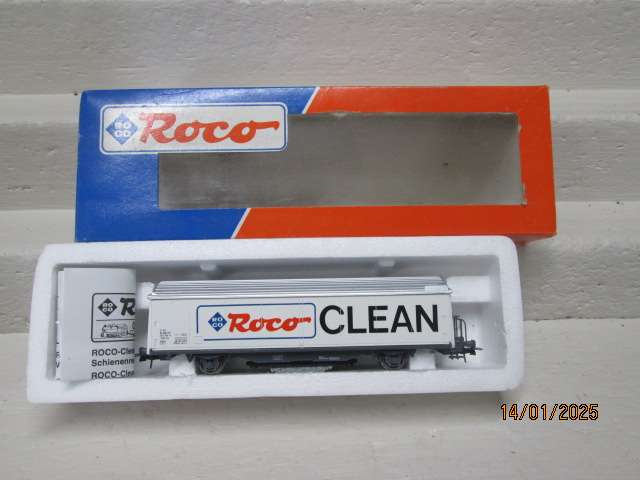 HO SCALE - ROCO - TRACK CLEANER WAGON - BOXED