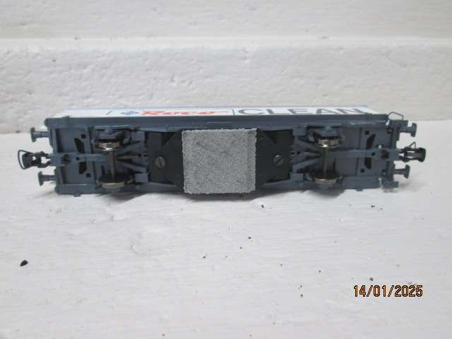 HO SCALE - ROCO - TRACK CLEANER WAGON - BOXED