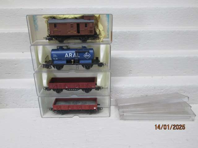 HO SCALE - ELECTROTREN - X4 GOODS WAGONS - BOXED