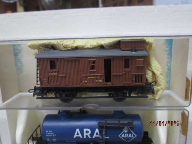 HO SCALE - ELECTROTREN - X4 GOODS WAGONS - BOXED