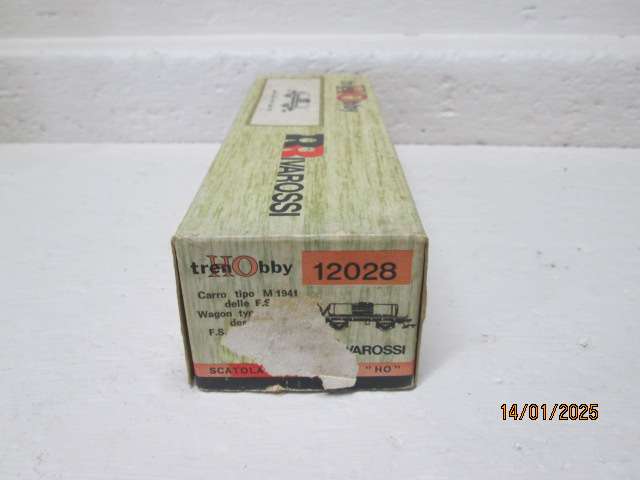 HO SCALE - RIVEROSSI - TWIN TANKER WAGON - BOXED