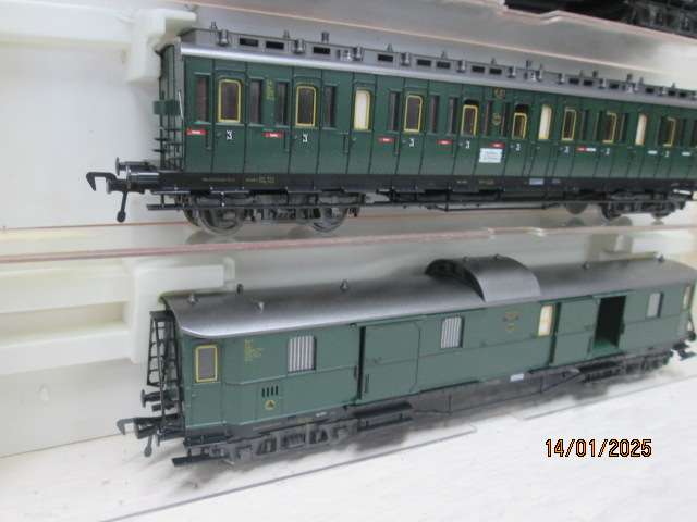 HO SCALE - FLEISCHMANN - WESTERLAND COACHES X4 - BOXED