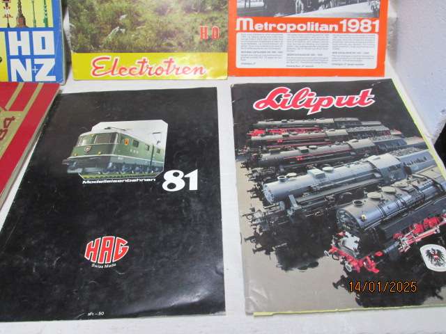 VARIOUS MODEL TRAIN CATALOGUES - X9