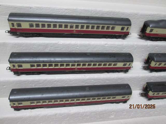 HO SCALE - LIMA - RHEINGOLD PASSENGER SET OF X6 COACHES