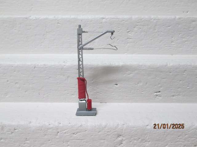 HO SCALE - ELECTROTREN - MAST POLE WITH POWER CONNECTION - NO.251