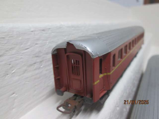 HO SCALE - LIMA - NSB - PASSENGER COACHES - X3