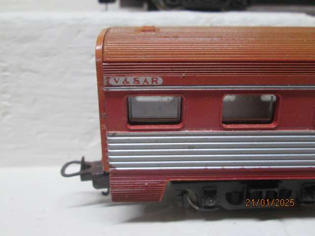 HO SCALE - LIMA - AUSTRALIAN OVERLAND COACHES - X3
