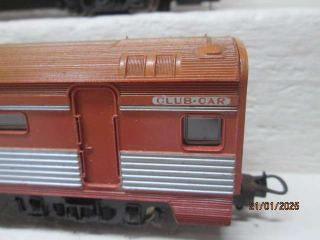 HO SCALE - LIMA - AUSTRALIAN OVERLAND COACHES - X3