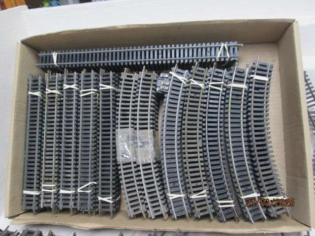 HO / OO SCALE - LIMA - TRACK - LARGE AMOUNT - X247 PIECES