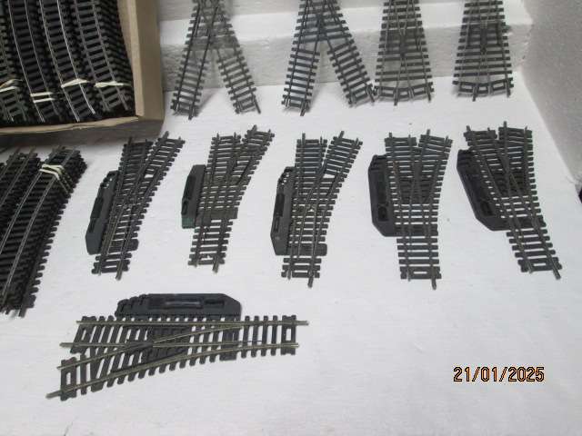 HO / OO SCALE - LIMA - TRACK - LARGE AMOUNT - X247 PIECES