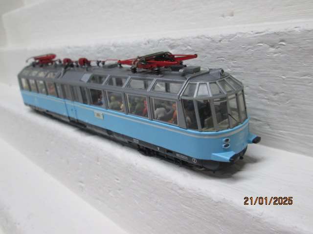 HO SCALE - ROCO - DB RAILCAR LOCOMOTIVE - BOXED