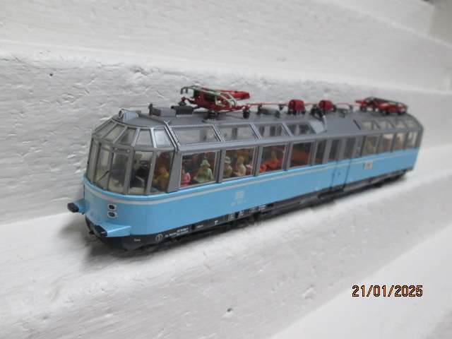 HO SCALE - ROCO - DB RAILCAR LOCOMOTIVE - BOXED