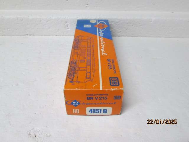 HO SCALE - ROCO - DB DIESEL LOCOMOTIVE - BOXED